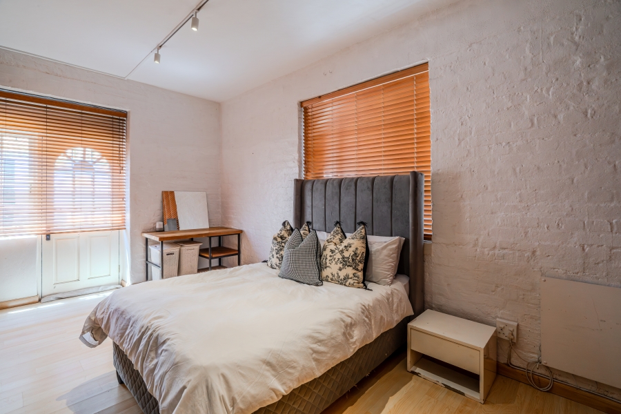 2 Bedroom Property for Sale in Gardens Western Cape